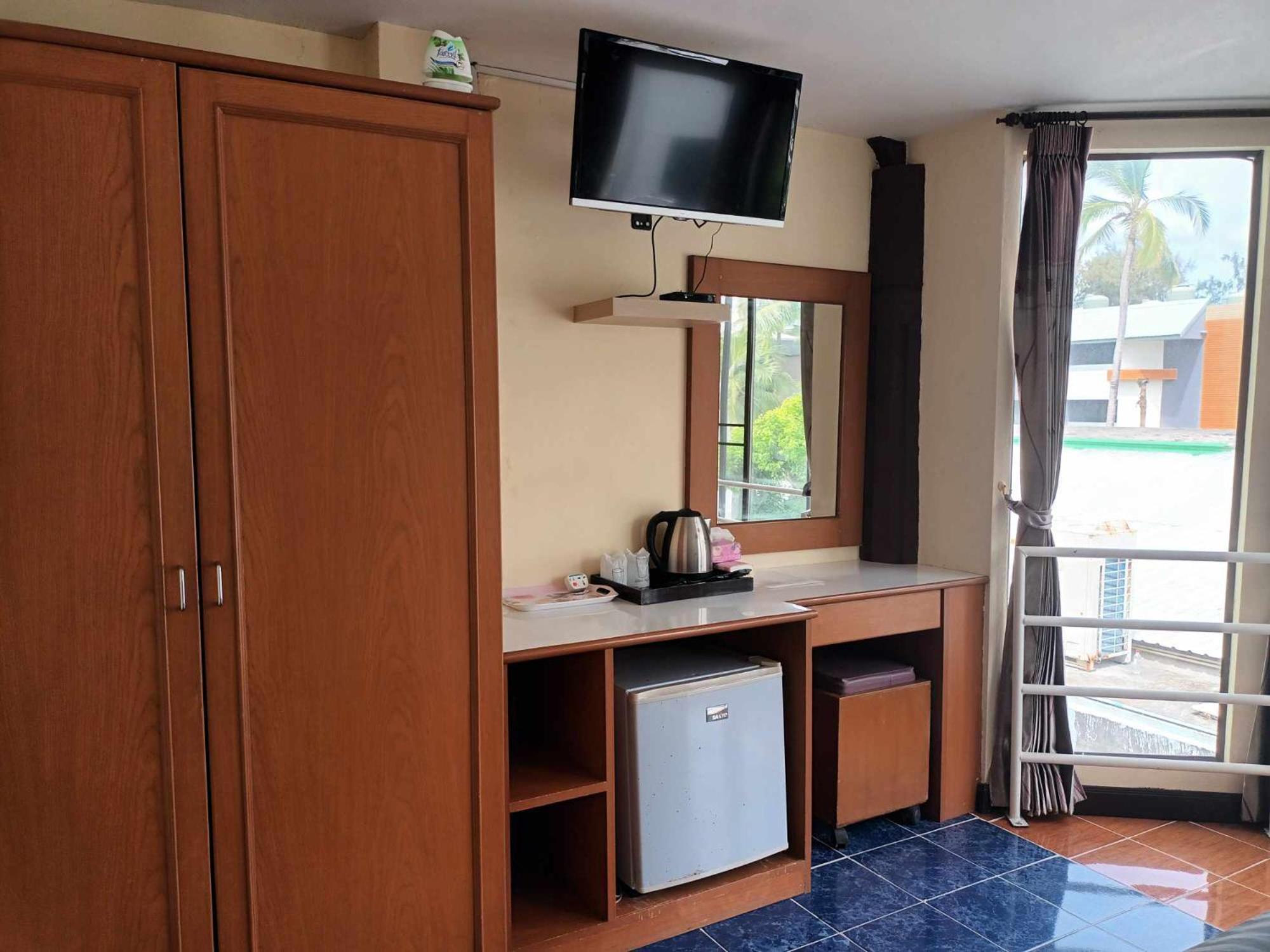 ป่าตอง โรส เกสท์เฮาส์ Hotel Patong ภายนอก รูปภาพ
