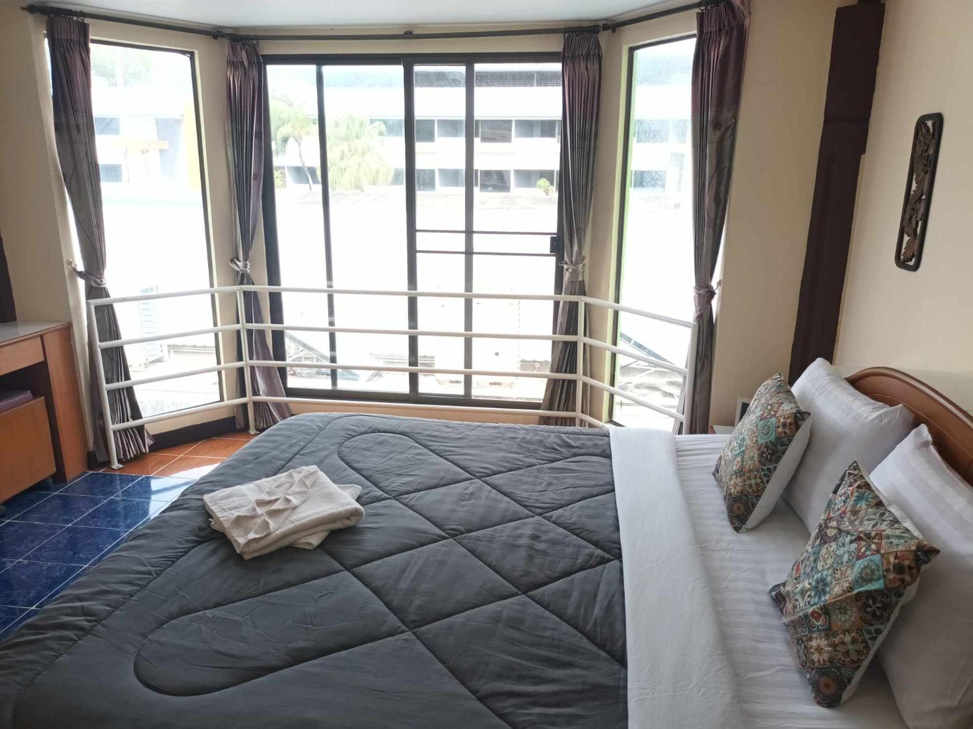 ป่าตอง โรส เกสท์เฮาส์ Hotel Patong ภายนอก รูปภาพ